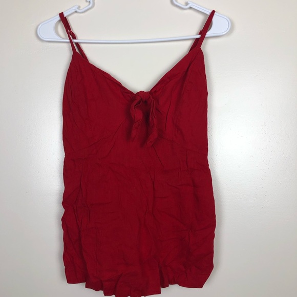 Old Navy Tops - ✨Old Navy Tank Top with Knot Front✨